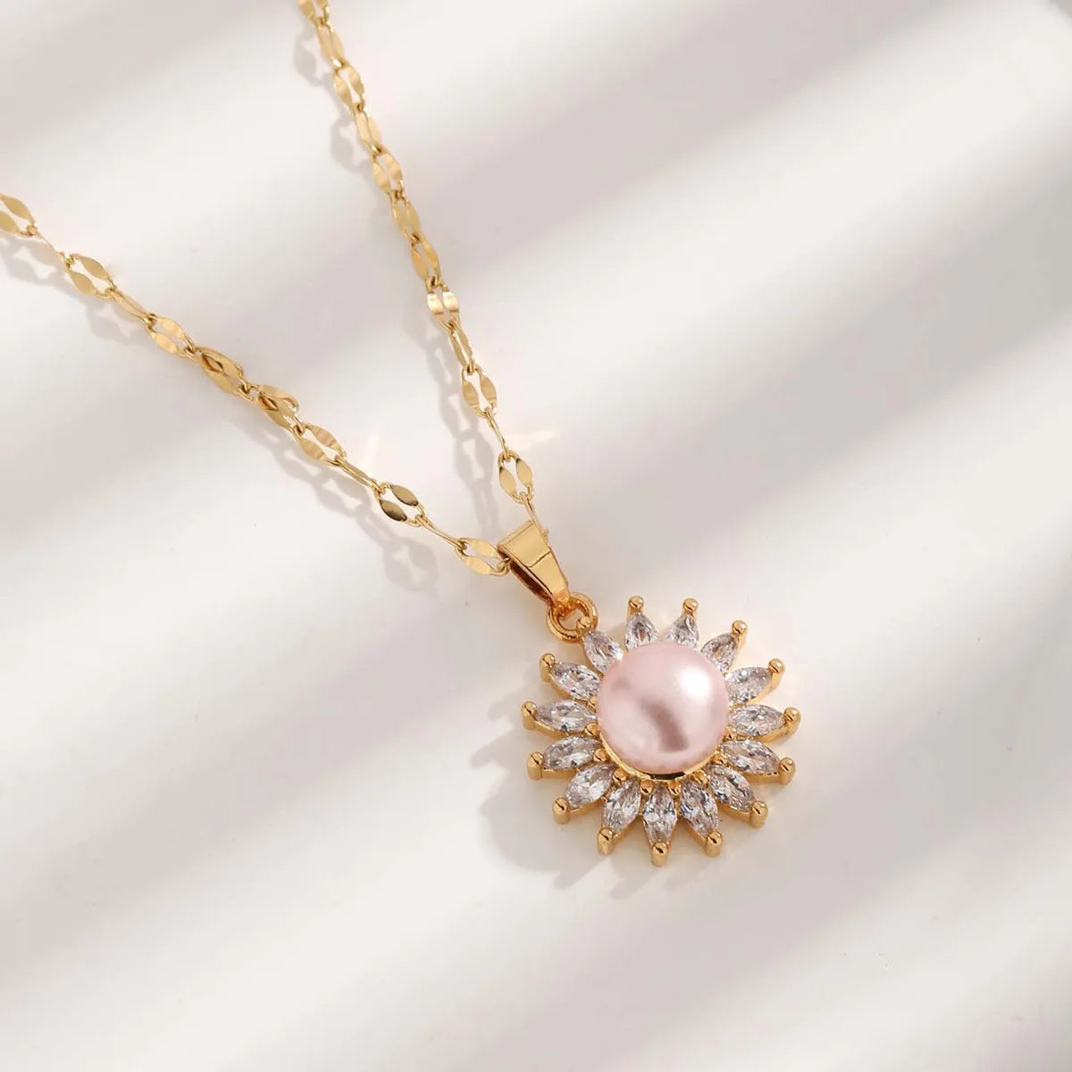 Copper 18K Gold Plated Glam Luxurious Simple Style Plating Inlay Flower Zircon Pendant Necklace