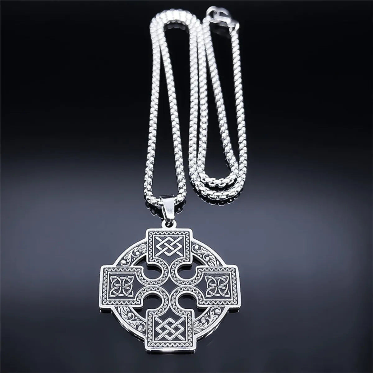 Gothic Hip-Hop Punk Knot 304 Stainless Steel Iron Hollow Out Silver Plated Unisex Pendant Necklace