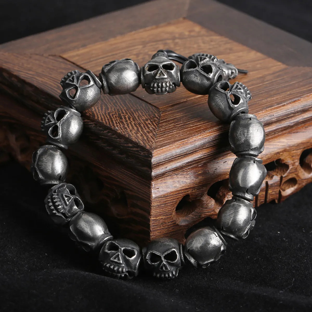 Gothic Punk Skull Stainless Steel Beaded Beaded Men'S Bracelets