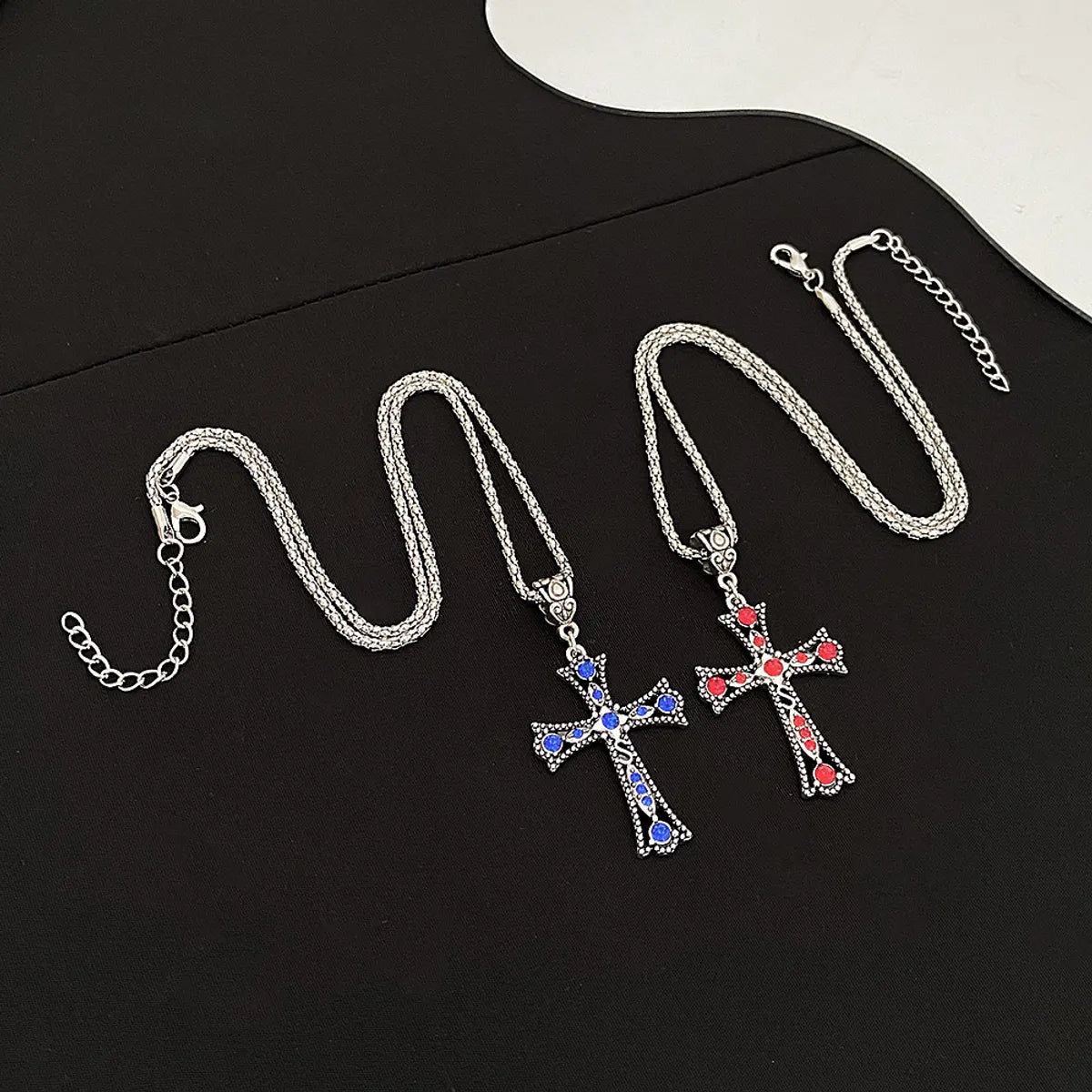 Gothic Vintage Style Cross Alloy Plating Inlay Zircon 14k Gold Plated Unisex Pendant Necklace