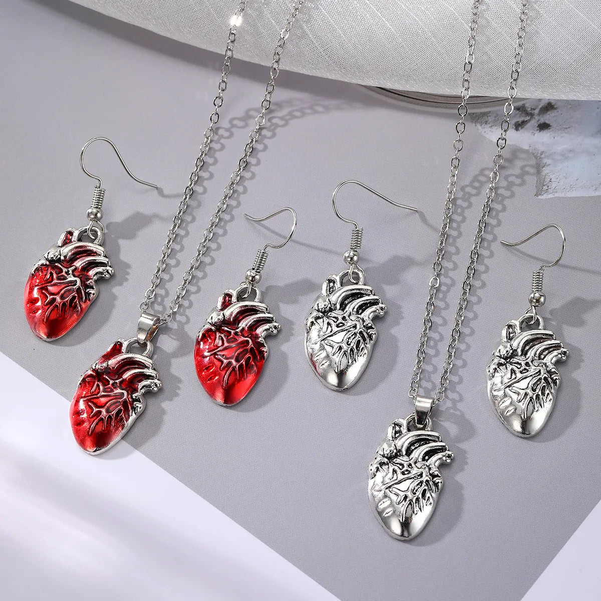 Gothic Vintage Style Heart Alloy Unisex Earrings Necklace