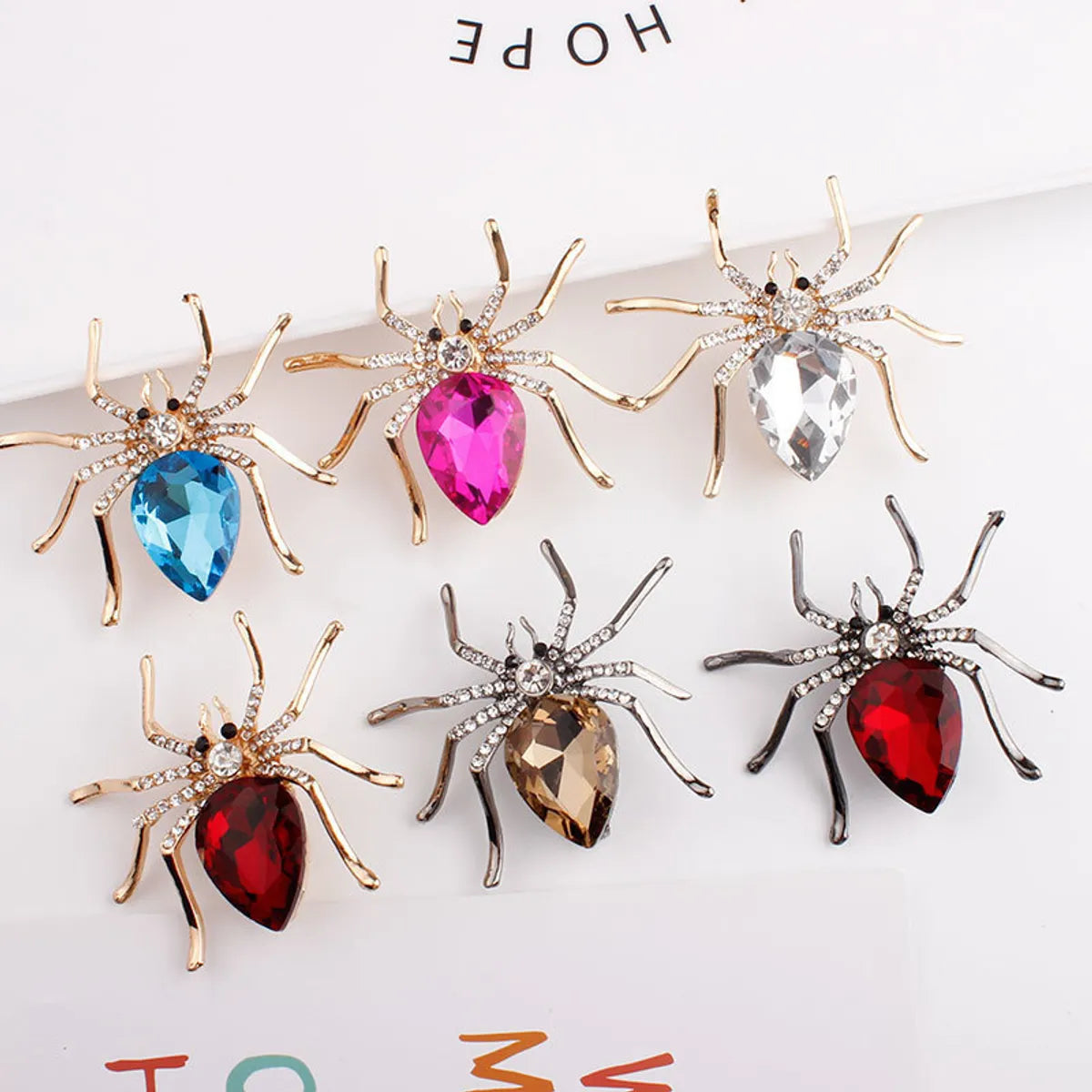 Halloween Brooch Cross-Border Animal Spider Crystal Brooch Corsage Fashion Diamond-Embedded Scarf Buckle Brooch Ornament Wholesale