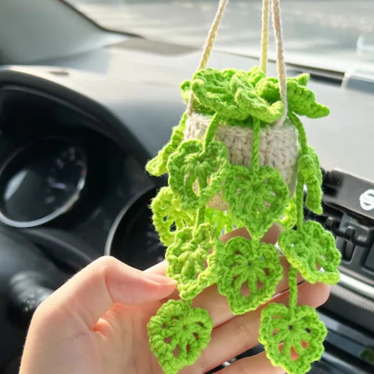 Hand-Crocheted Chlorophytum Potted Yarn Car Rearview Mirror Creative Ornament