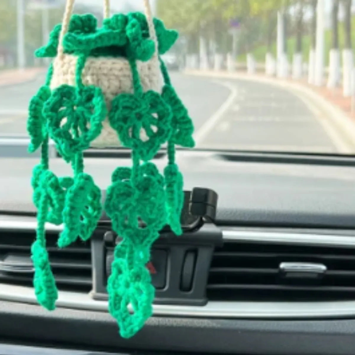 Hand-Crocheted Chlorophytum Potted Yarn Car Rearview Mirror Creative Ornament