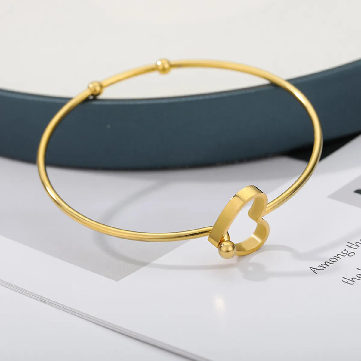 Handmade Solid Color Heart Shape Knot Stainless Steel 18K Gold Plated Bangle In Bulk