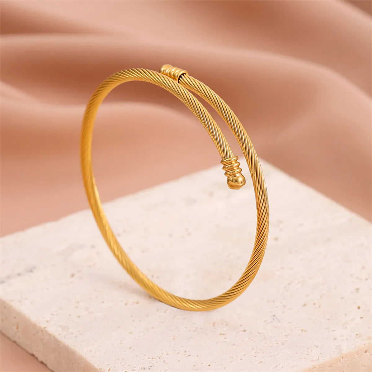 Handmade Solid Color Stripe Stainless Steel Twist Plating 18k Gold Plated Bangle