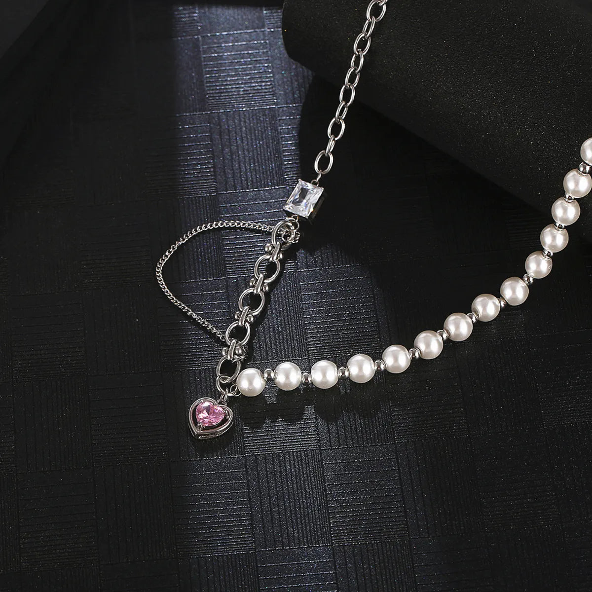 Hip-hop Cool Style Heart Shape Titanium Steel Pearl Chain Inlay Zircon Pendant Necklace