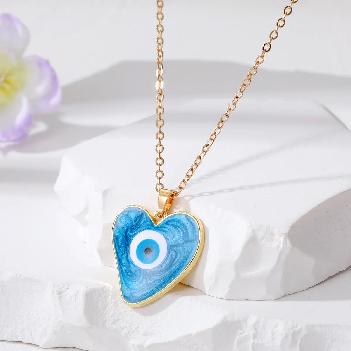 Hip-Hop Devil'S Eye Heart Shape Alloy Enamel Plating Women'S Pendant Necklace 1 Piece