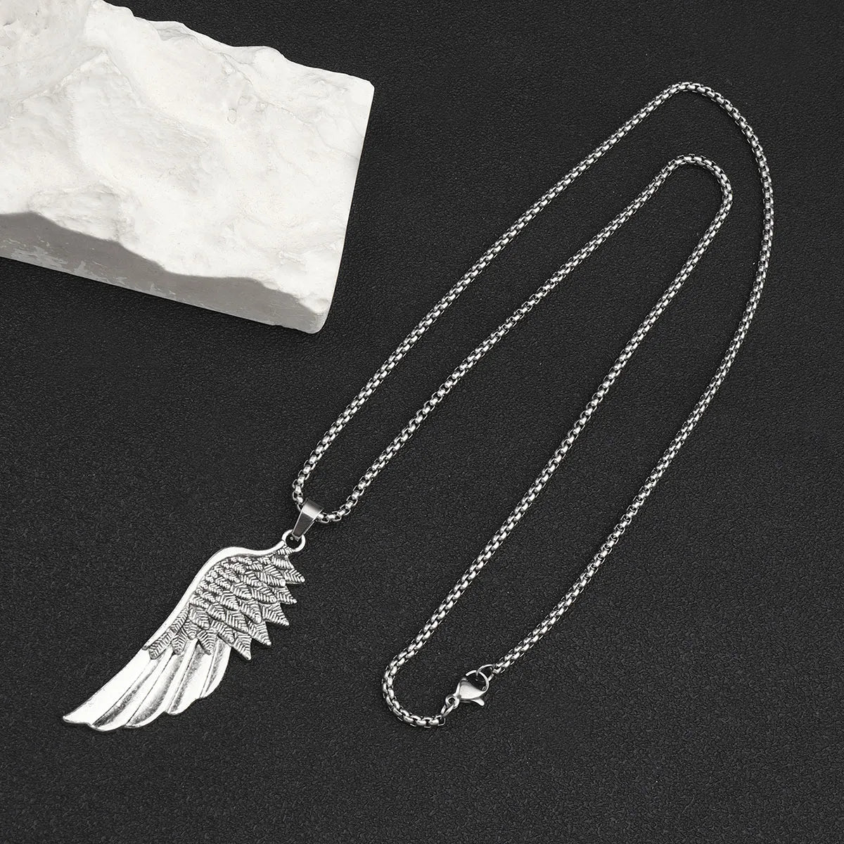 Wholesale Jewelry Hip-Hop Feather Zinc Alloy Gold Plated Plating Pendant Necklace