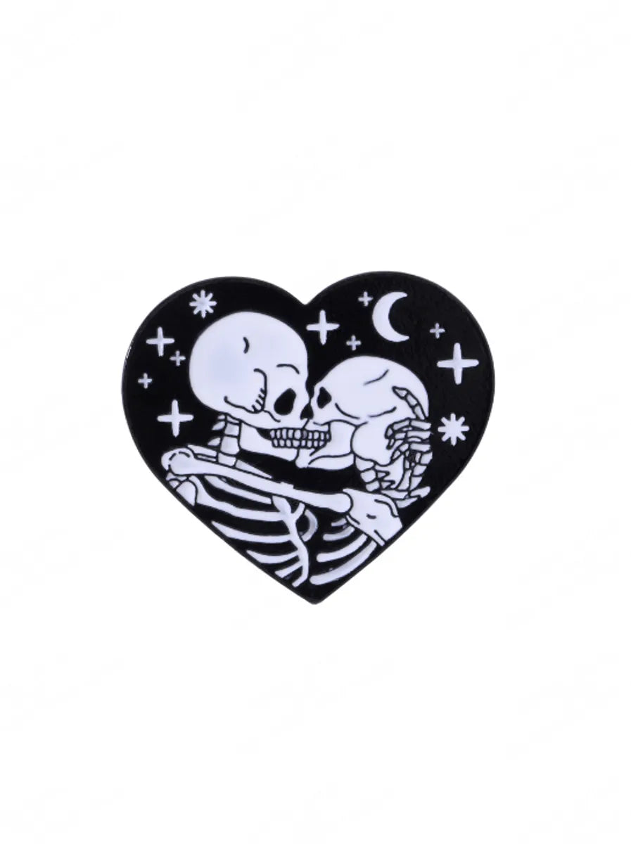 Hip-Hop Funny Streetwear Heart Shape Skull Alloy Women'S Brooches