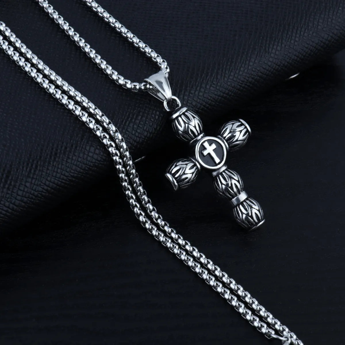 Hip-Hop Geometric Alloy Stoving Varnish Men'S Necklace