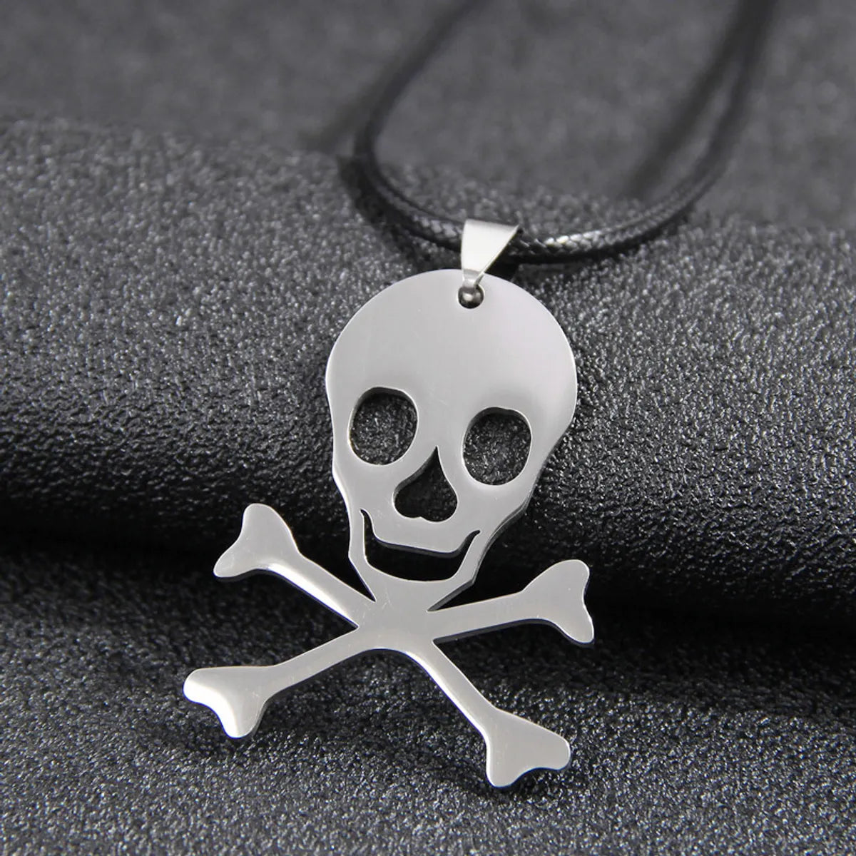 Hip-Hop Guitar Skull Stainless Steel Men'S Pendant Necklace