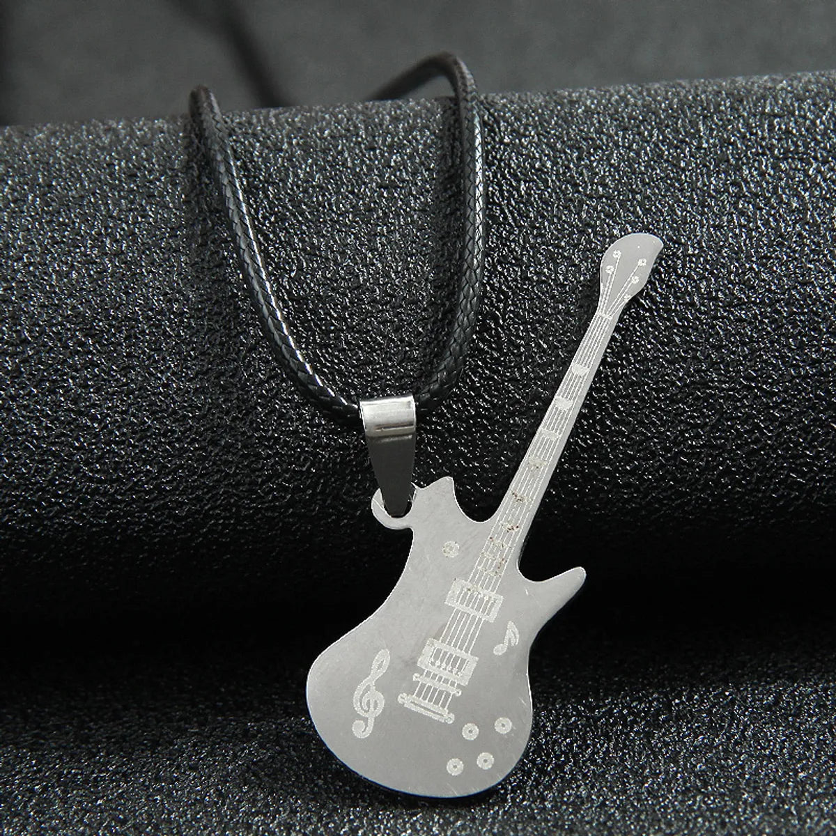 Hip-Hop Guitar Skull Stainless Steel Men'S Pendant Necklace