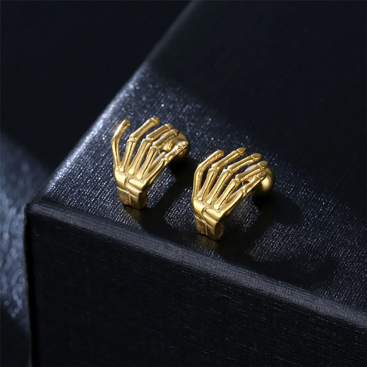 Hip-Hop Hand Stainless Steel Plating Earrings 1 Pair