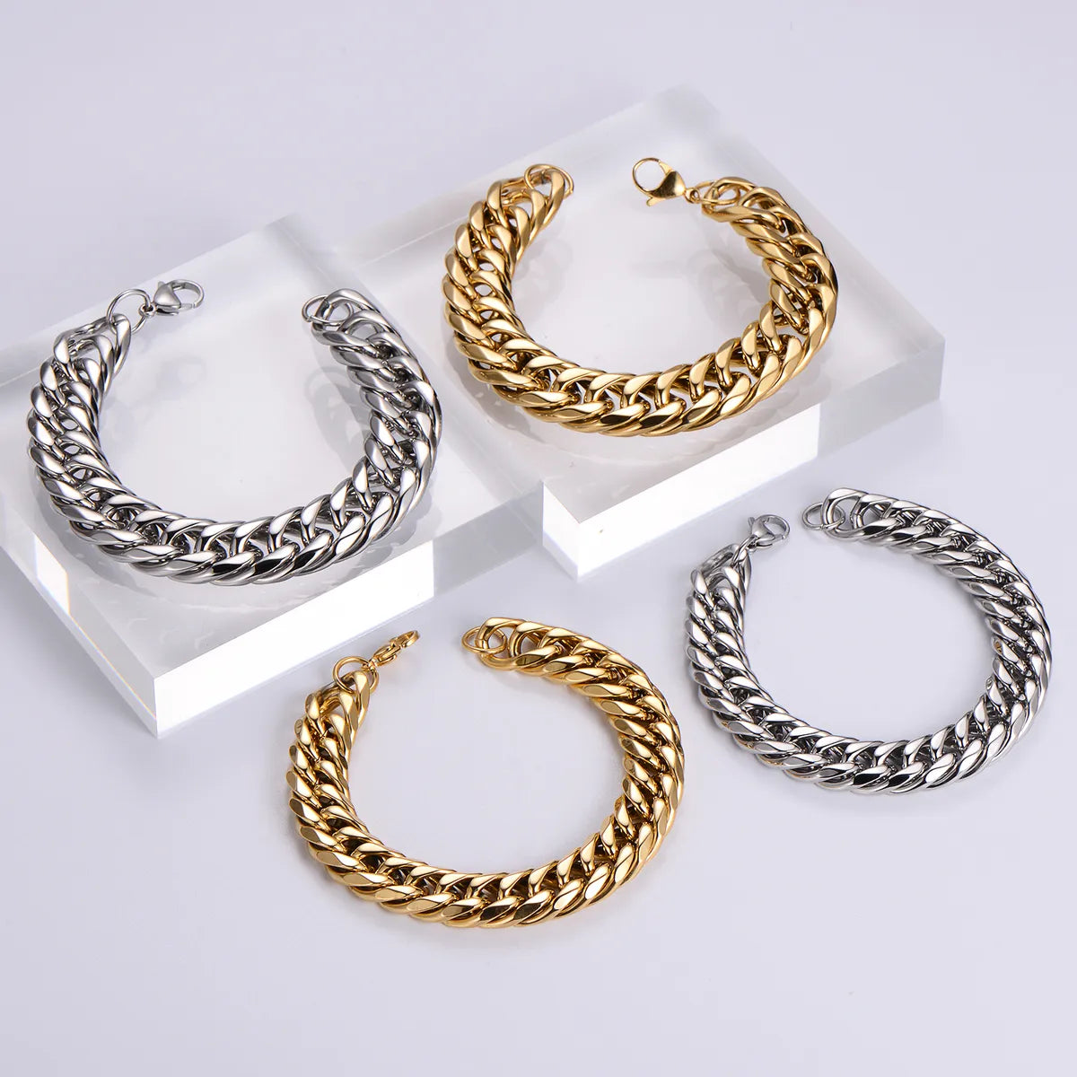 Hip-Hop Oversized Solid Color Stainless Steel Polishing Chain 18k Gold Plated Men'S Bracelets