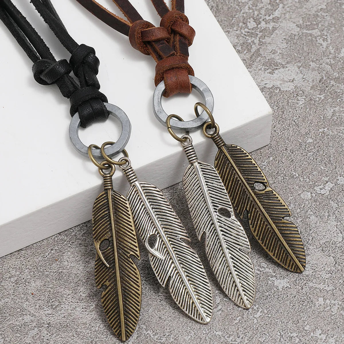 Hip-Hop Retro Alloy Feather Adjustable Necklace