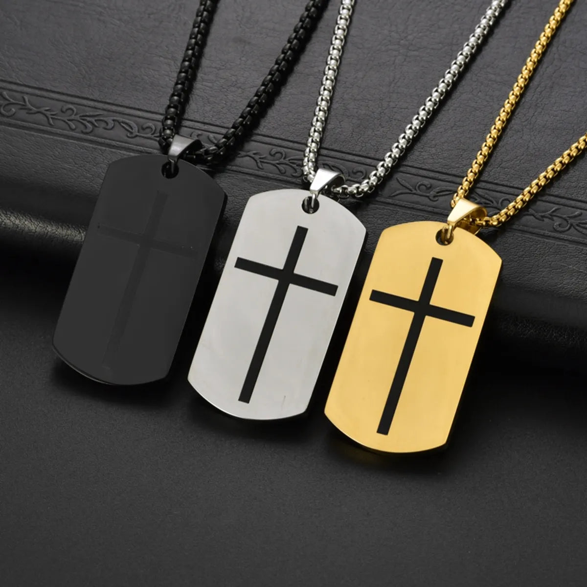 Hip-Hop Retro Color Block 304 Stainless Steel Plating 18K Gold Plated Men'S Pendant Necklace