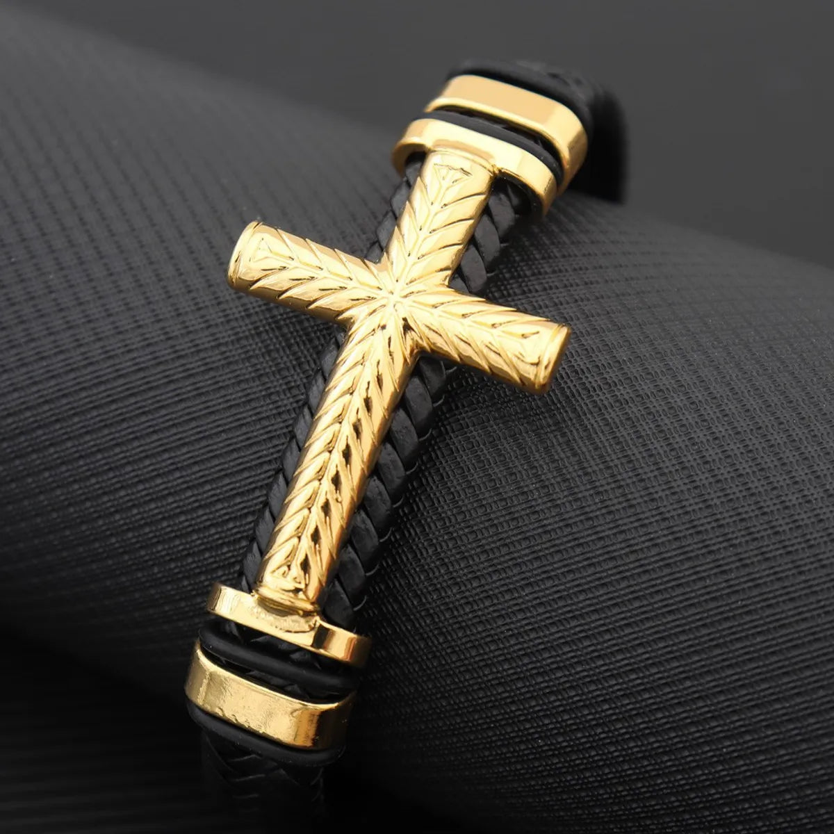 Hip-Hop Retro Cross Pu Leather Alloy Plating Men'S Bracelets