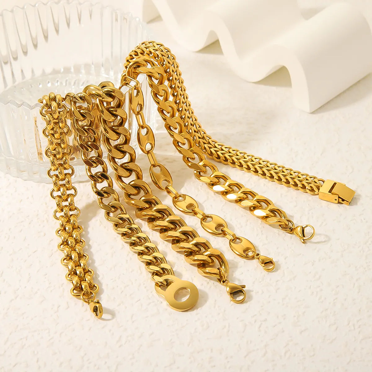 Hip-hop Retro Lock Stainless Steel Plating Chain 18k Gold Plated Bracelets