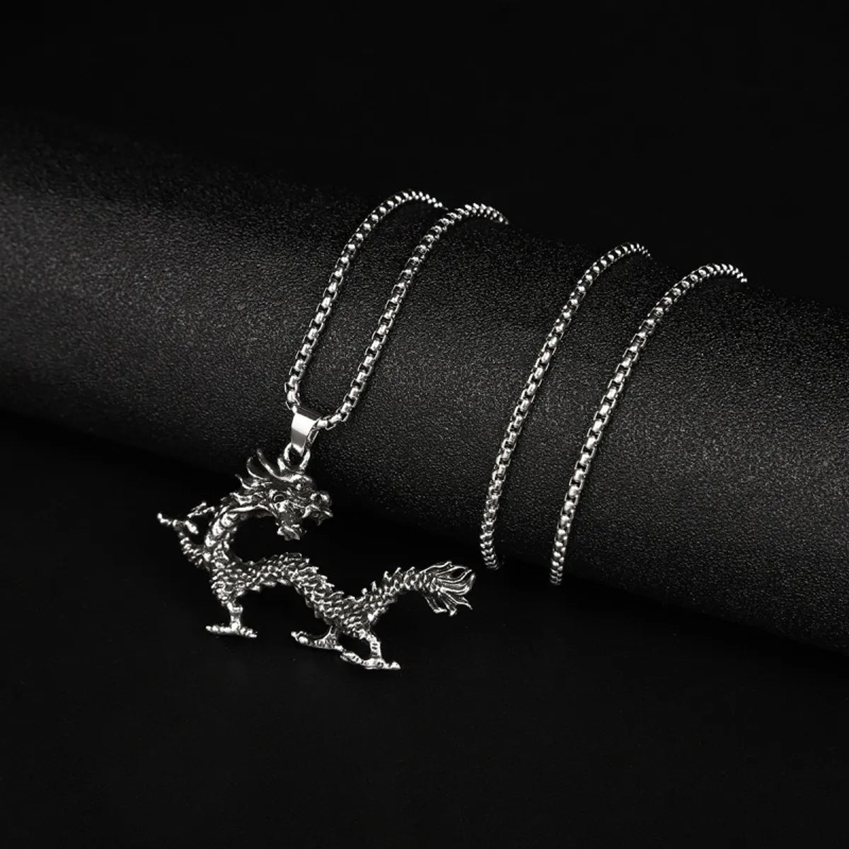 Hip-Hop Retro Rock Dragon Titanium Steel Chain Men'S Pendant Necklace