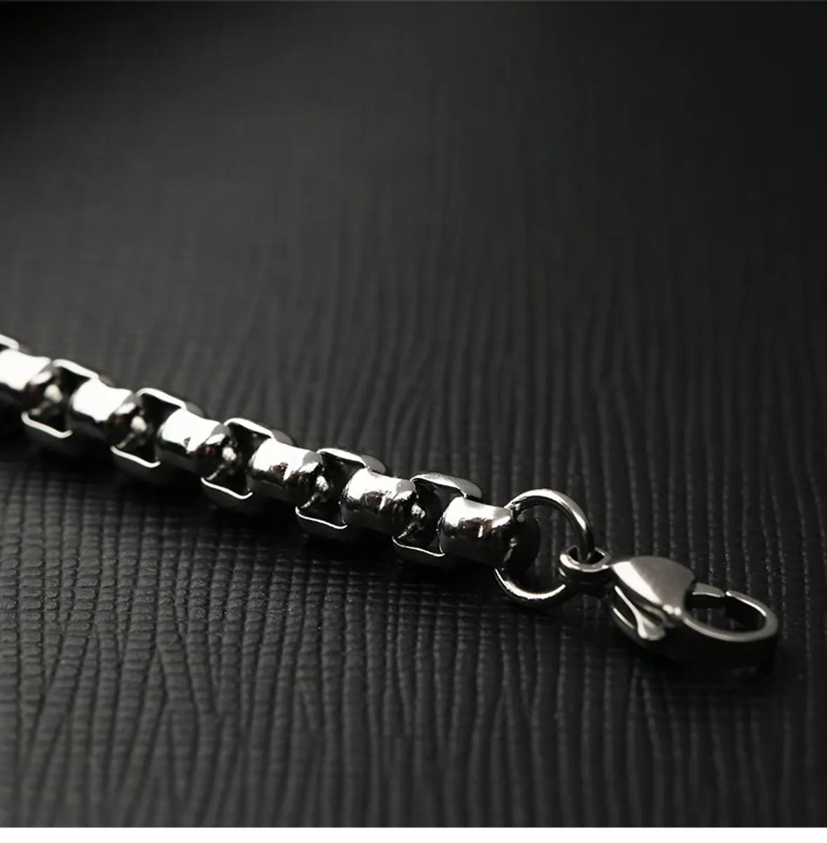 Hip-Hop Retro Solid Color 304 Stainless Steel Chain Women'S Bracelets