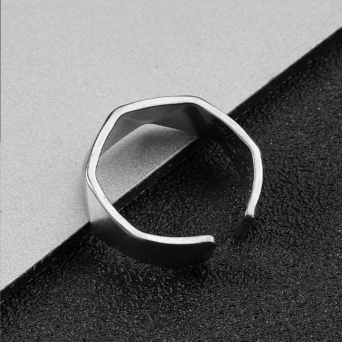 Hip-Hop Retro Solid Color 304 Stainless Steel Polishing Men'S Open Rings