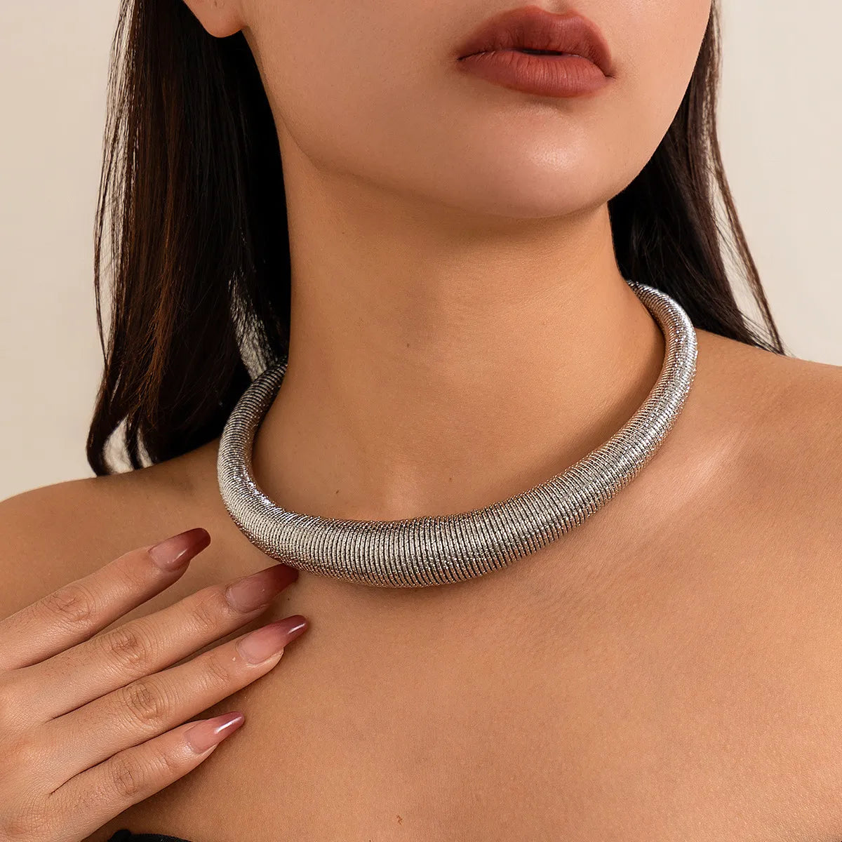 Hip-Hop Retro Solid Color Metal Women'S Choker