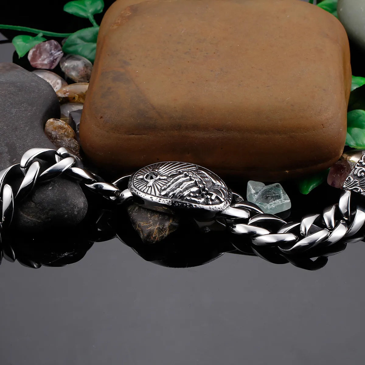 Hip-Hop Retro Solid Color Titanium Steel Men'S Bracelets