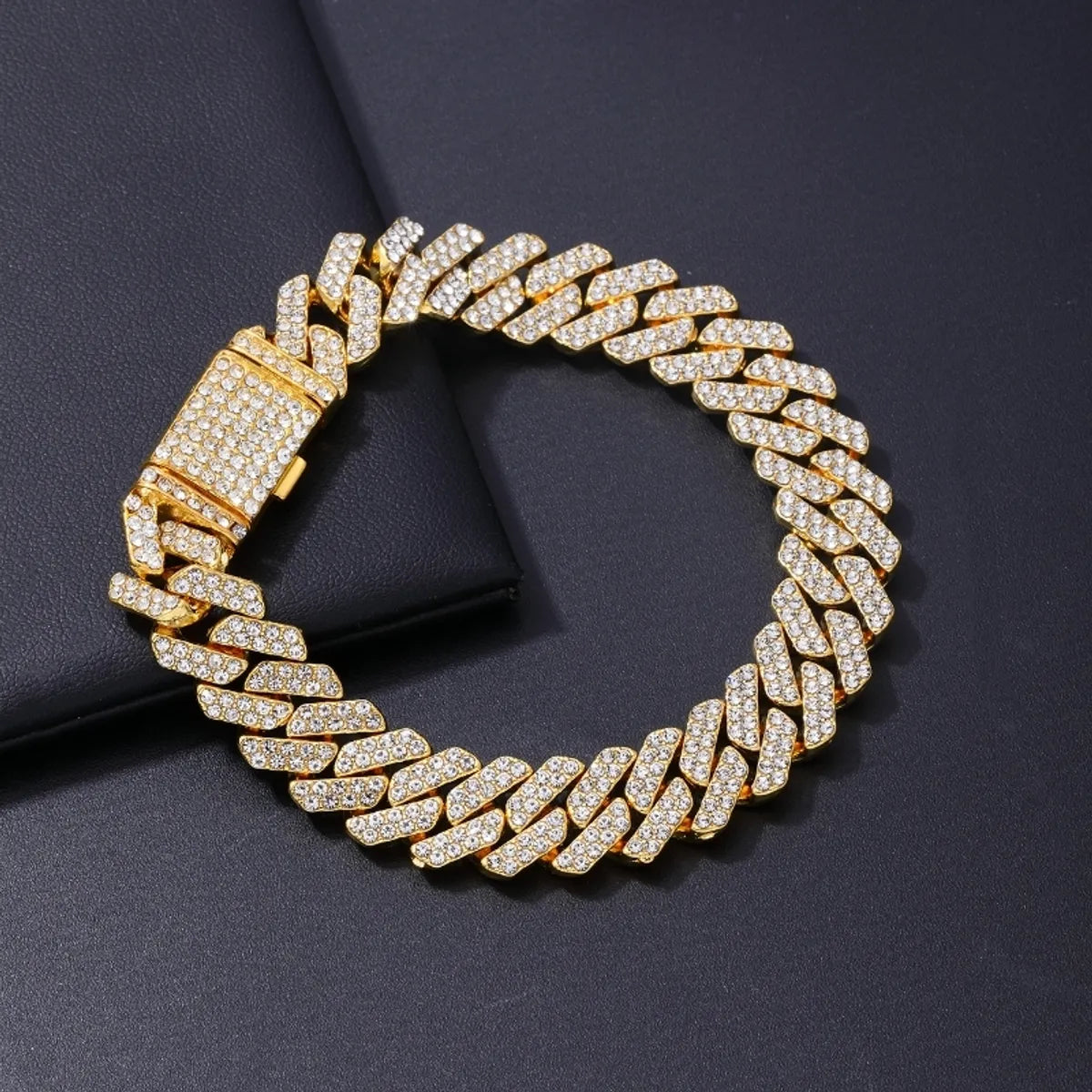 Hip-Hop Rock Punk Geometric Solid Color 304 Stainless Steel Plating Inlay Rhinestones K Gold Plated Rhodium Plated Men'S Bracelets