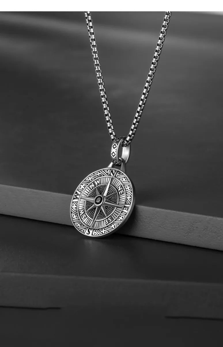 Hip-Hop Rock Streetwear Oval Alloy Plating Men'S Pendant Necklace Sweater Chain