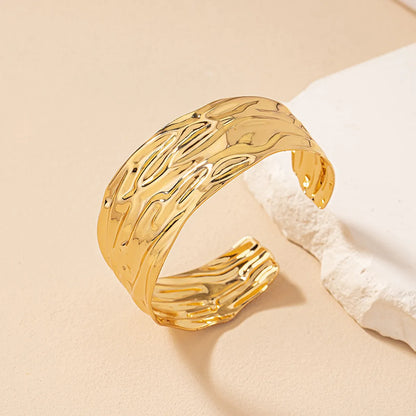 Hip-hop Round Alloy Plating Gold Plated Women's Bangle