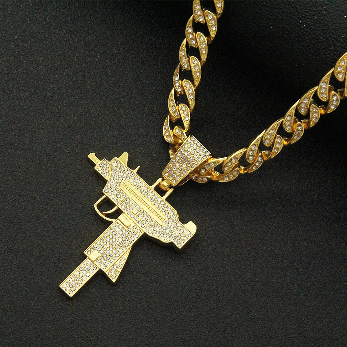 Hip-hop Solid Color Alloy Inlay Zircon Men's Pendant Necklace