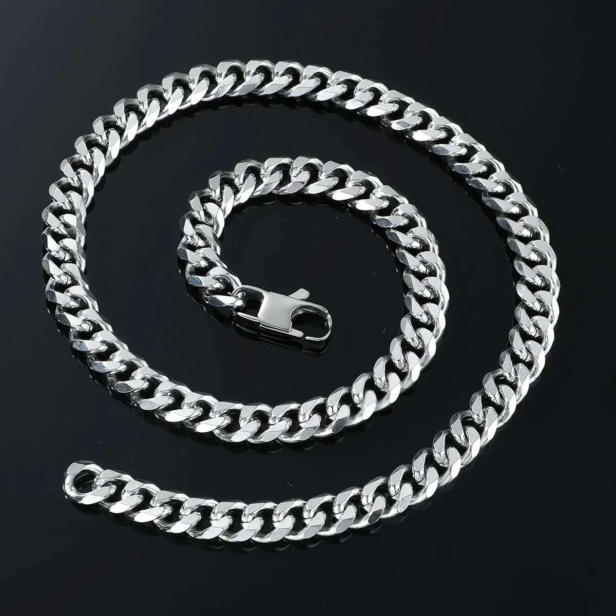 Hip-Hop Solid Color Titanium Steel Plating Men'S Necklace