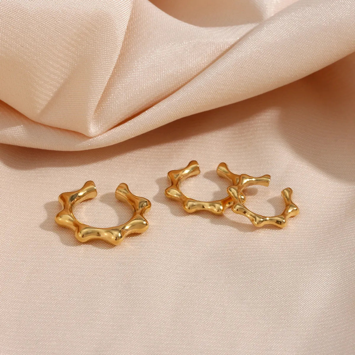 Hip Hop Style Stainless Steel Plated 18k Rivet Shape Three-piece Ear Clip