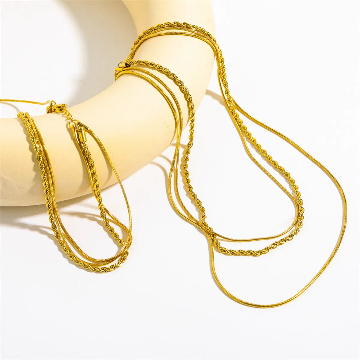 Hip-hop Vintage Style Geometric Solid Color Stainless Steel Plating 18k Gold Plated Layered Necklaces