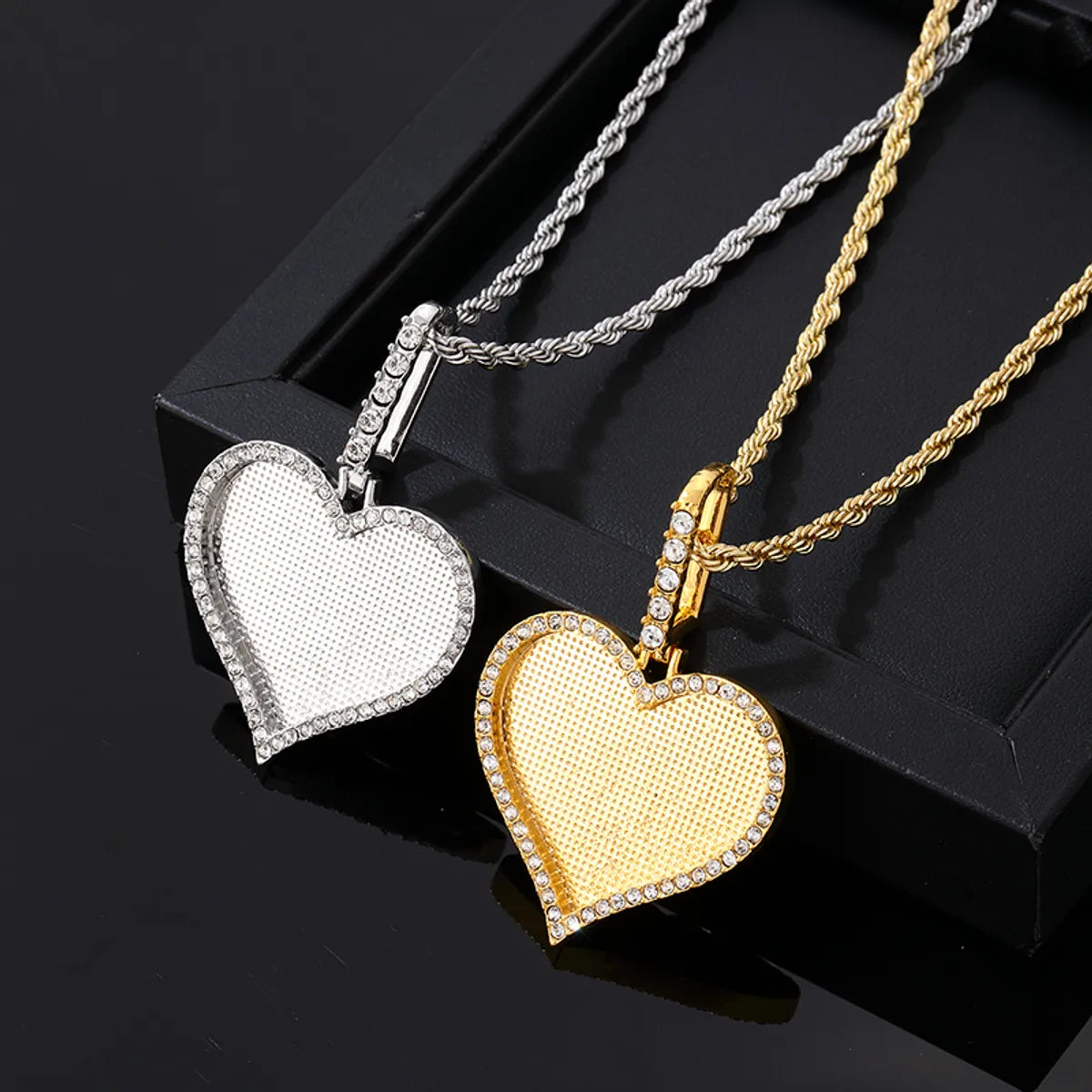 Hip-hop Vintage Style Rock Heart Shape Stainless Steel Alloy Plating Inlay Zircon Gold Plated Silver Plated Pendant Necklace