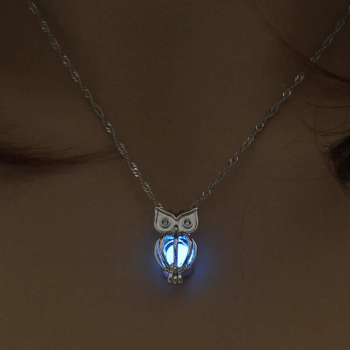 Hot Sale Luminous Cage Fashion Openable Pendant Halloween Luminous Jewelry Alloy Necklace