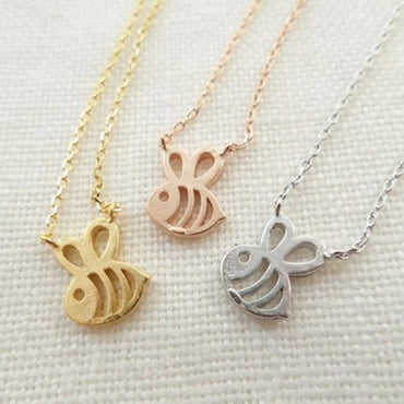 Hot Selling Fashion Cute Hollow Bee Insect Pendant Necklace Wholesale