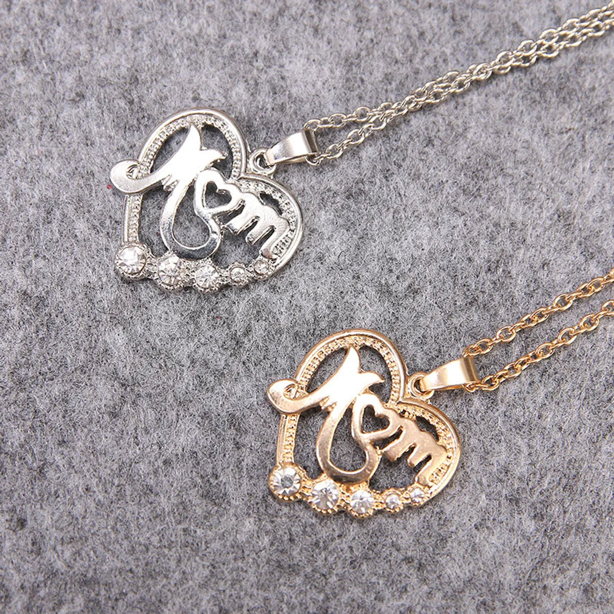 Hot Selling Fashion Trends New Mother's Day Mom Mother Love Hollow Necklace Wholesale Gooddiy