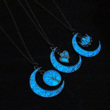 Best Seller In Europe And America Hollow Lucky Tree Moon Noctilucent Necklace Halloween Fluorescent Pendant Christmas Gift