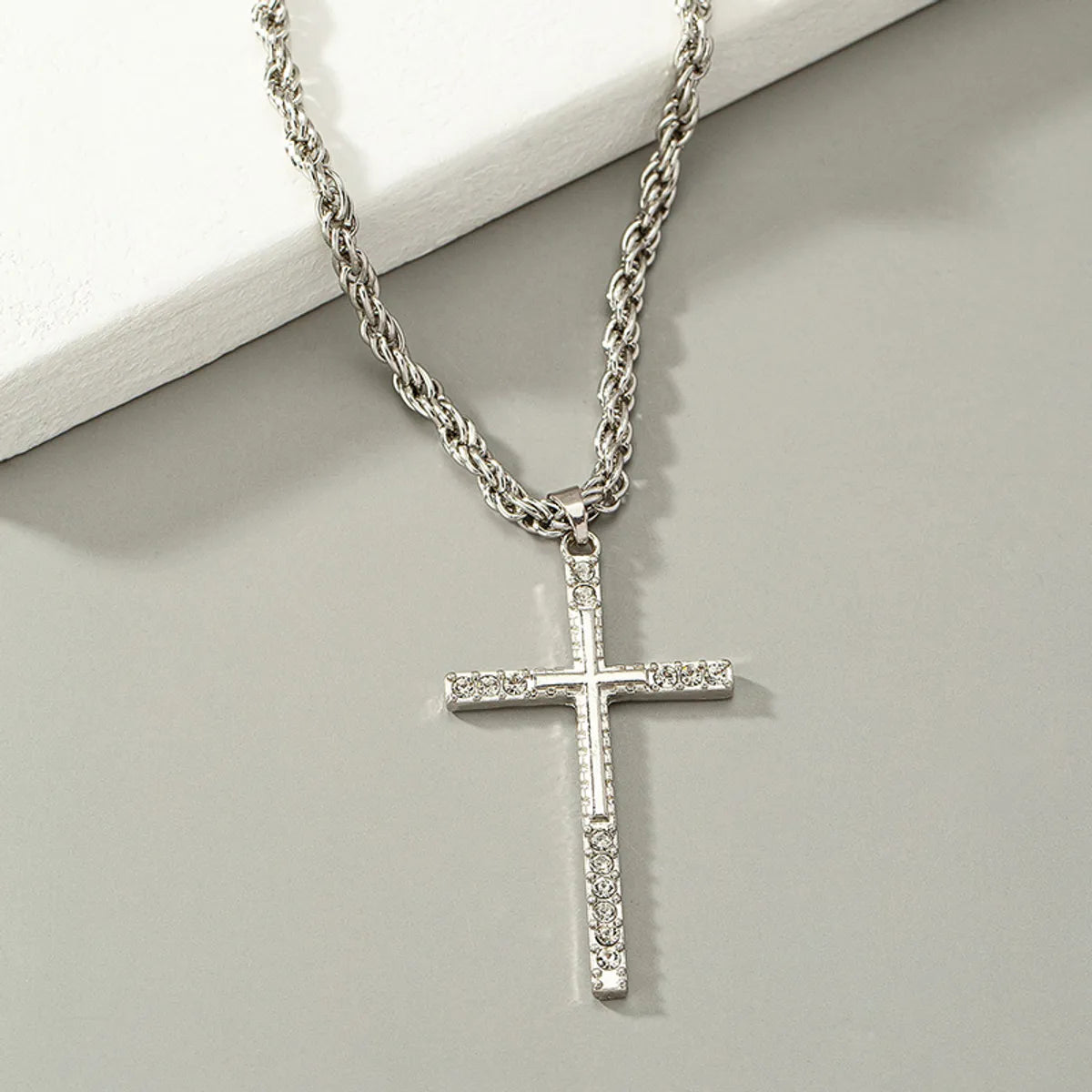 Ig Style Casual Cross Alloy Plating Inlay Rhinestones 14k Gold Plated Men's Pendant Necklace