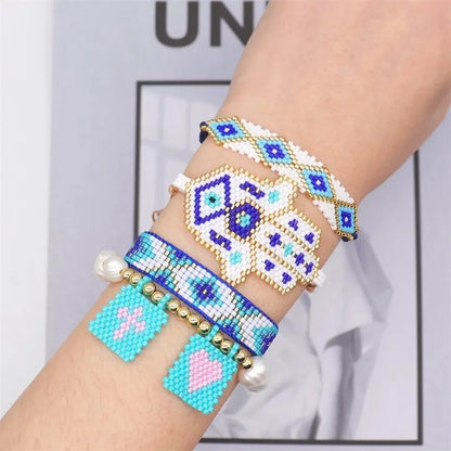 Ig Style Elegant Luxurious Palm Heart Shape Glass Knitting Women's Bracelets