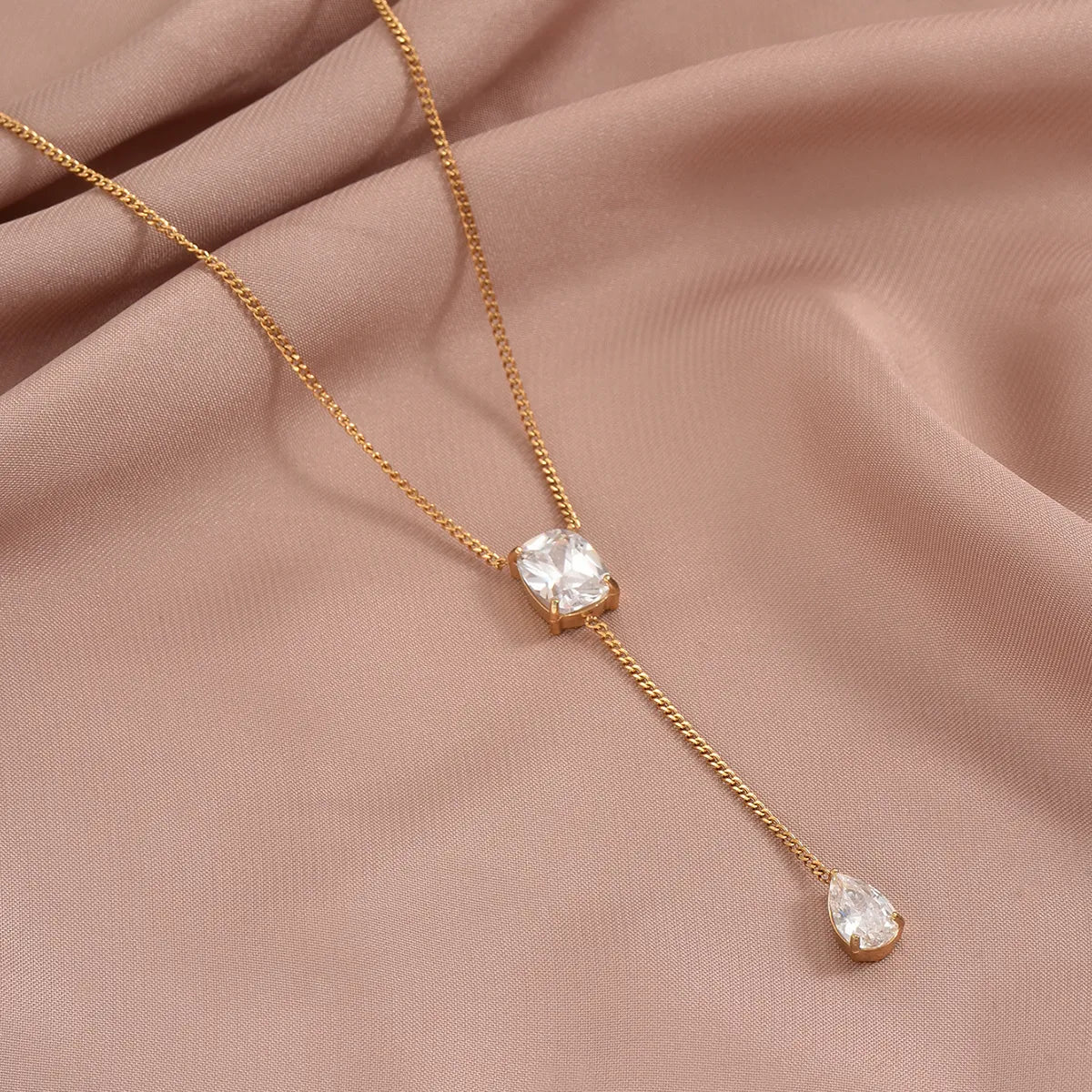 Ig Style Elegant Simple Style Round Stainless Steel Plating Inlay Zircon 14k Gold Plated Pendant Necklace