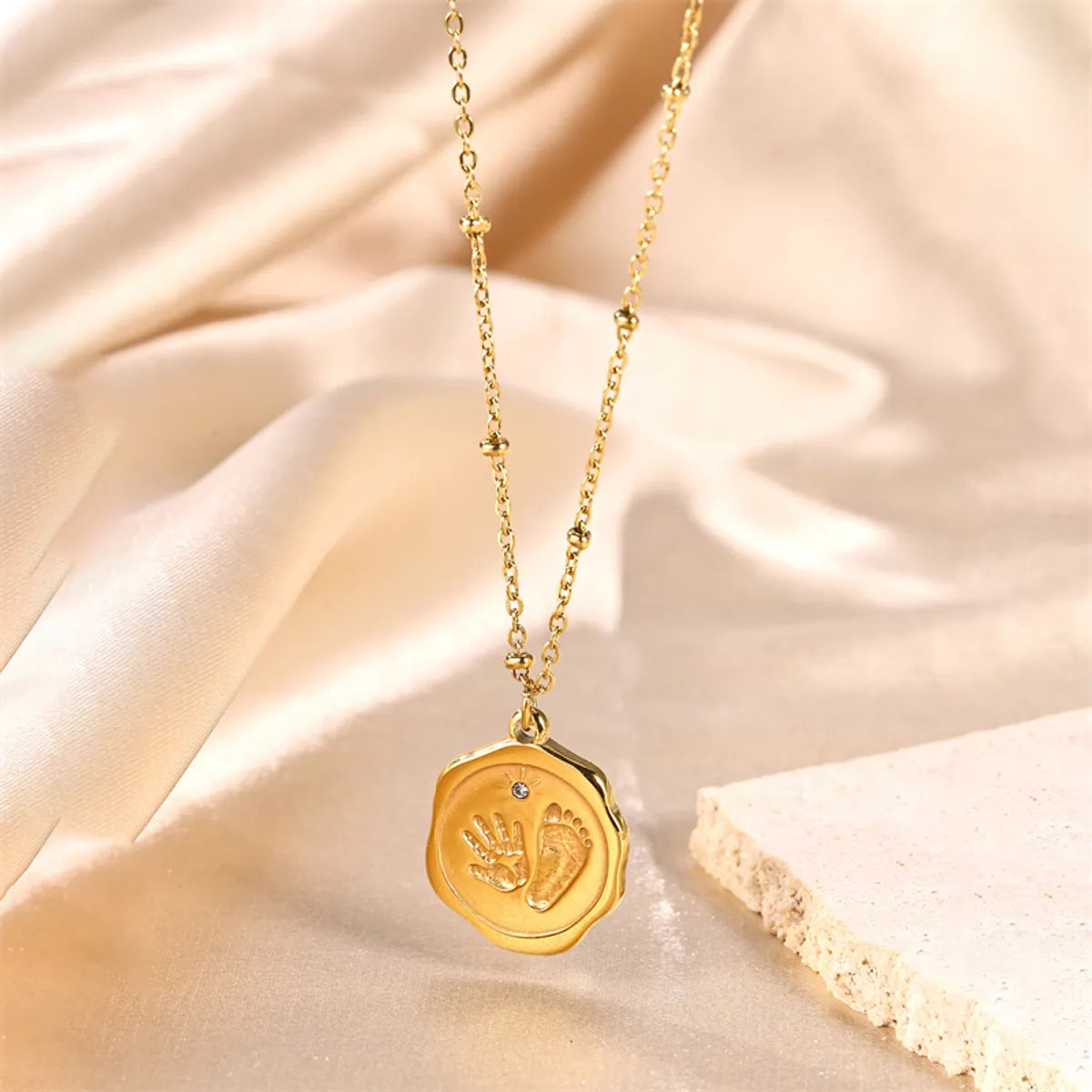 Ig Style French Style Flower Stainless Steel Plating 18k Gold Plated Pendant Necklace