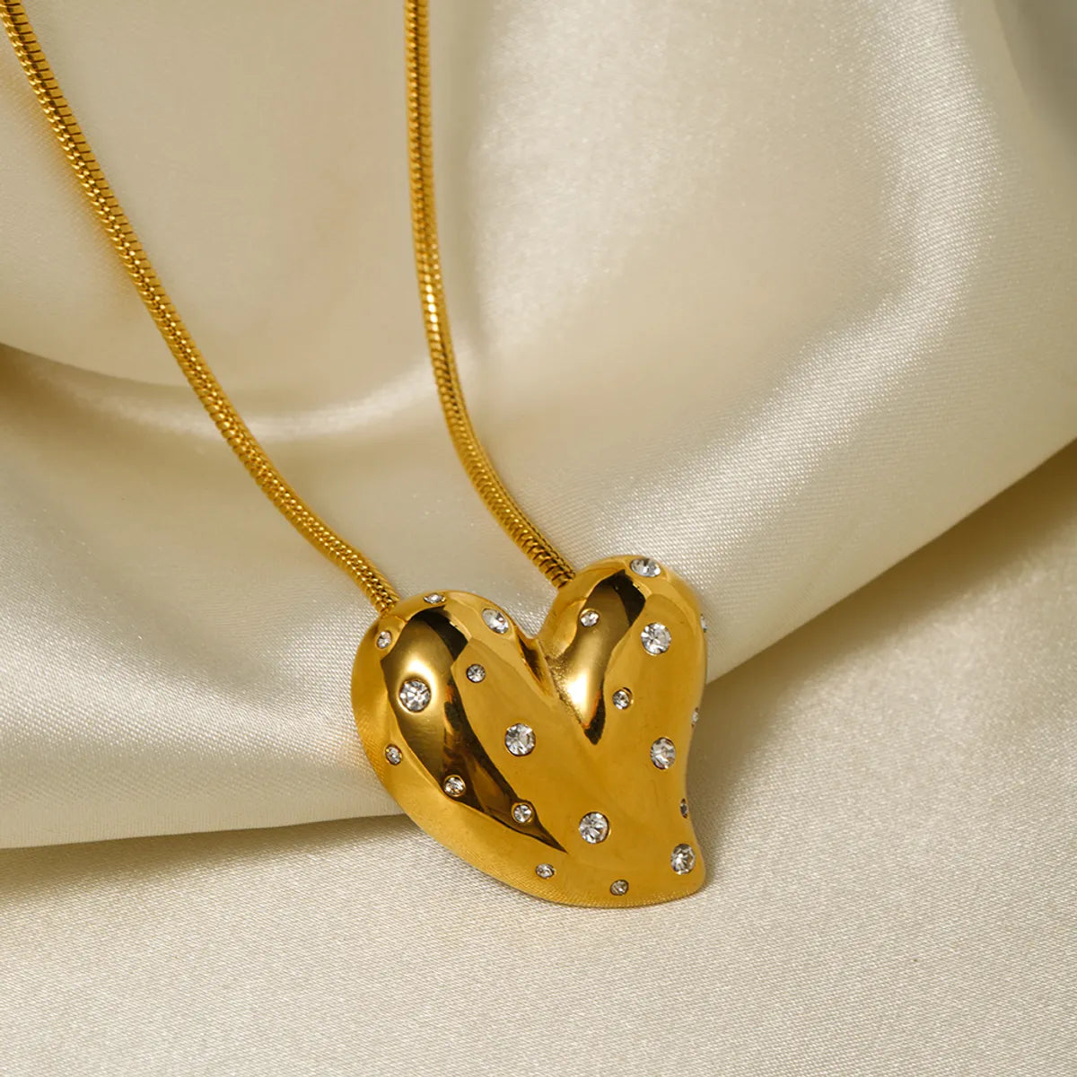 Wholesale Jewelry IG Style Heart Shape 304 Stainless Steel Rhinestones Pendant Necklace