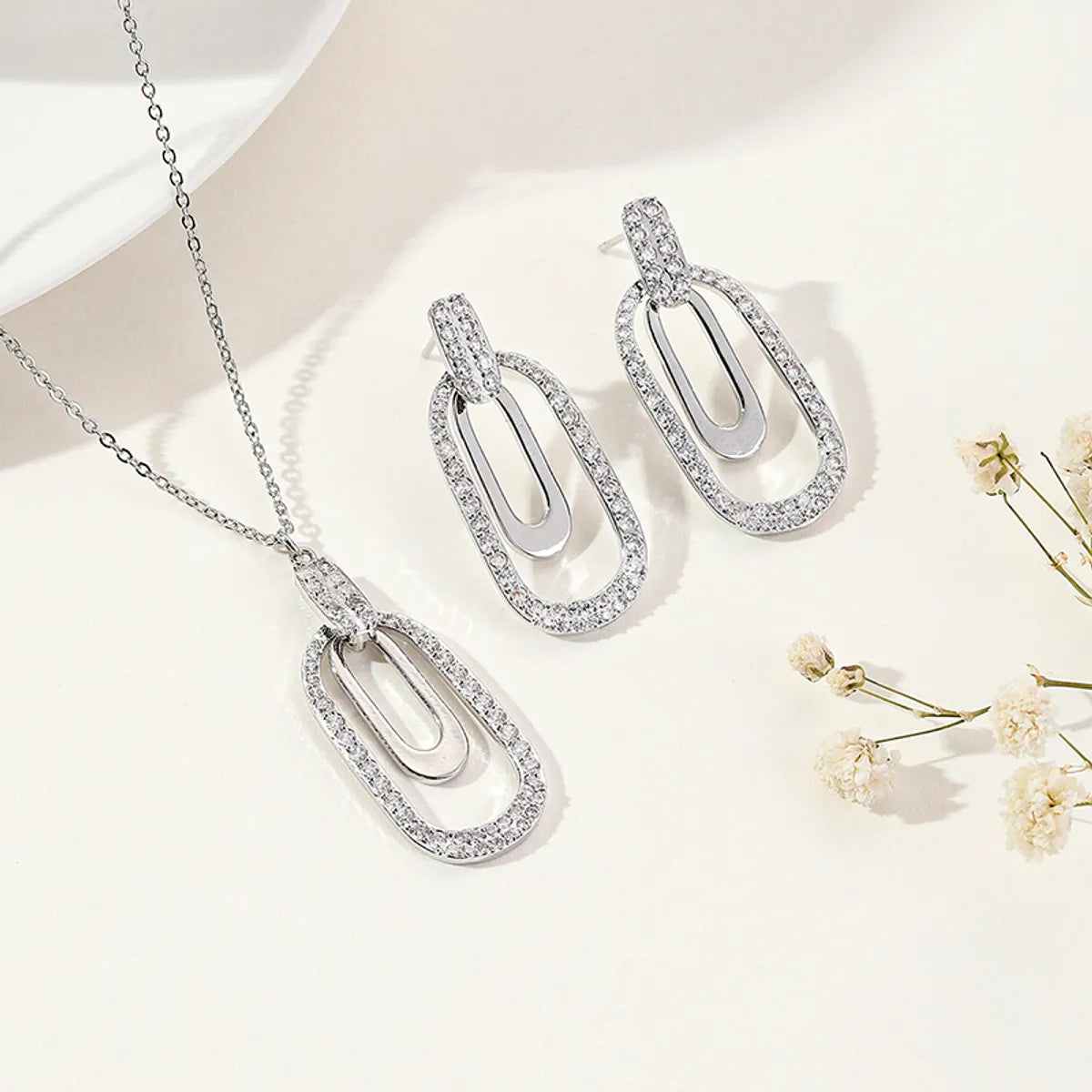 Ig Style Luxurious French Style Oval Copper Palladium White K Gold Zircon Jewelry Set In Bulk