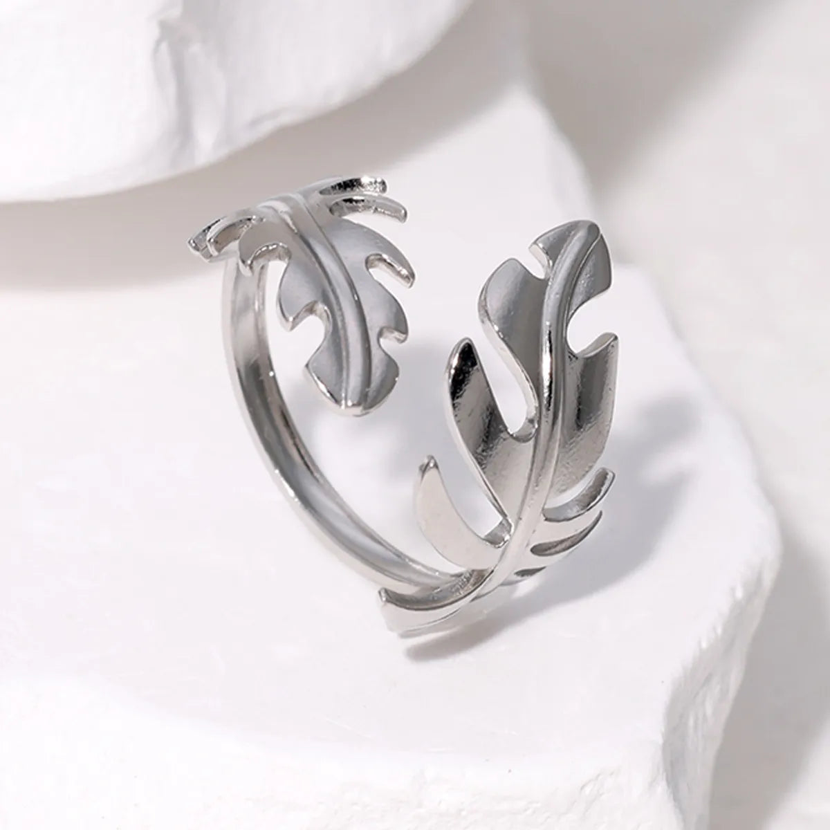 IG Style Modern Style Simple Style Leaves 304 Stainless Steel 18K Gold Plated Open Rings In Bulk