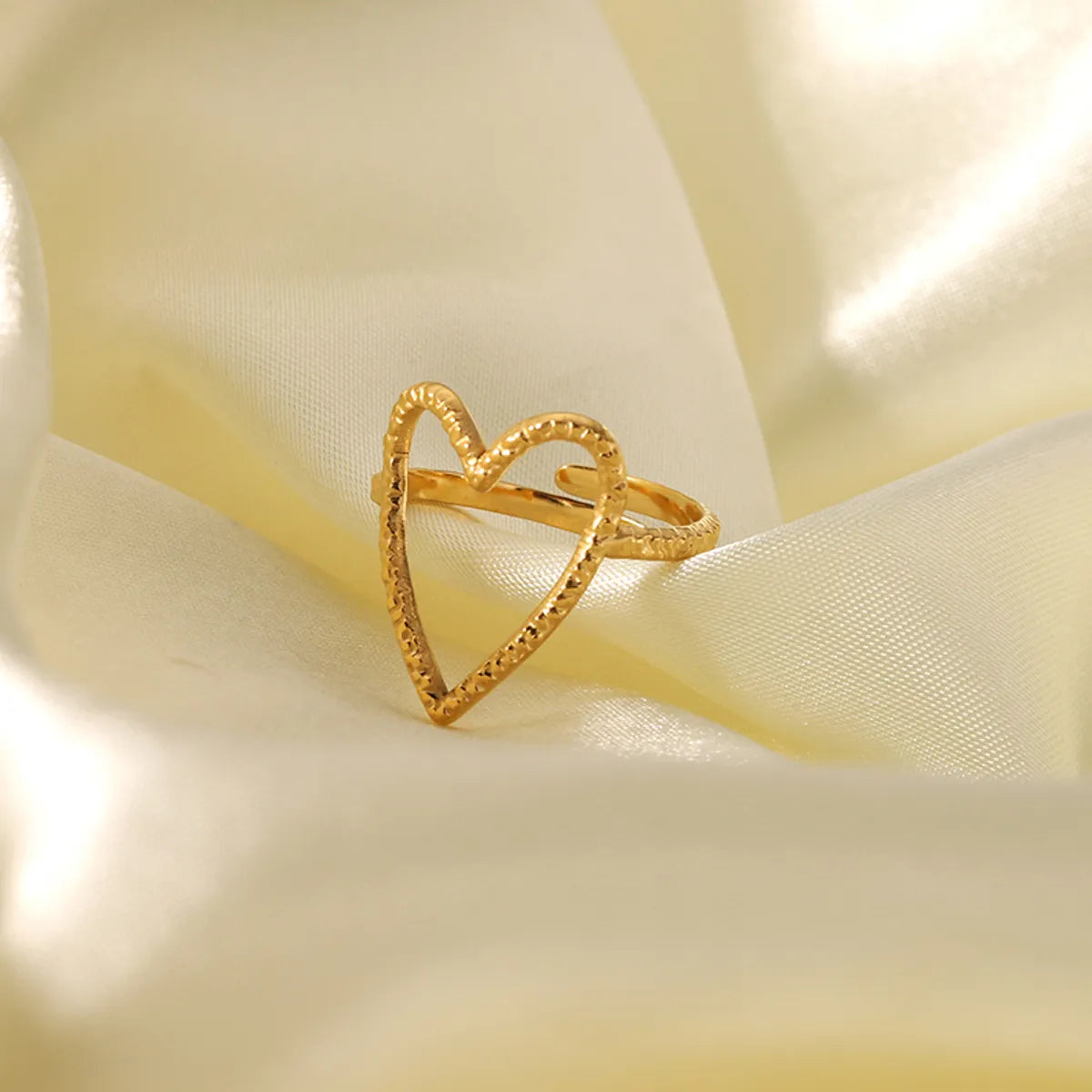 Ig Style Retro British Style Heart Shape Stainless Steel 18k Gold Plated Open Rings