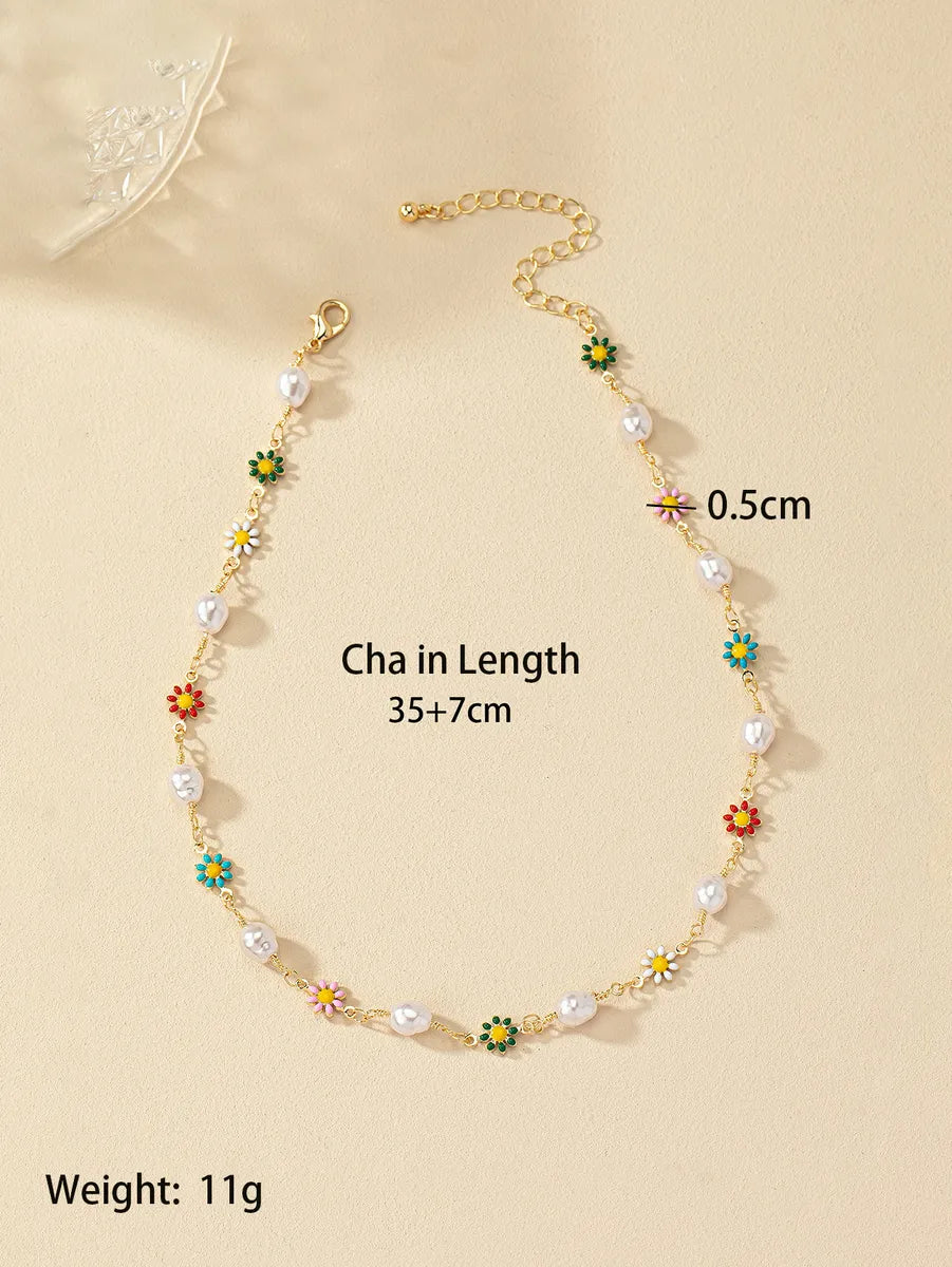 Ig Style Retro French Style Pearl Daisy Alloy Plating Women's Necklace