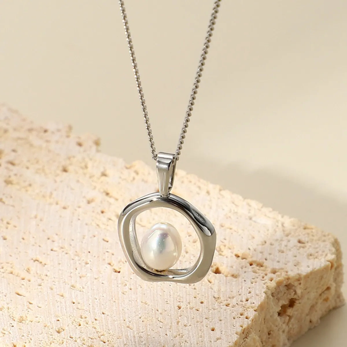 Ig Style Round Stainless Steel Freshwater Pearl Plating 18k Gold Plated Pendant Necklace